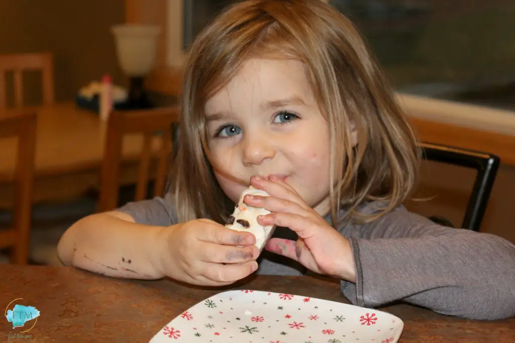 Snowman Snack Banana Pops : a healthy snack