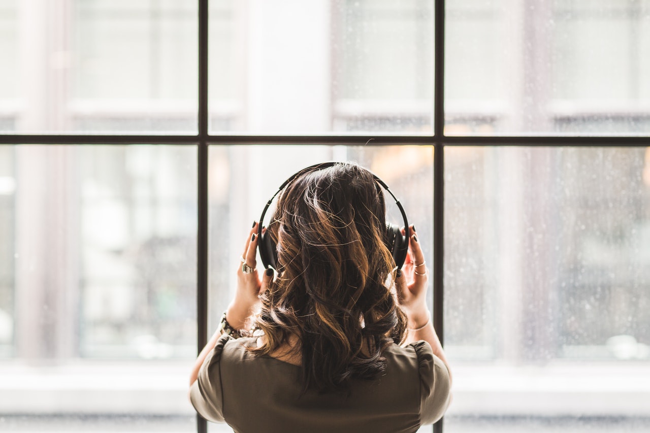 15 Audio Drama Podcasts to Distract You